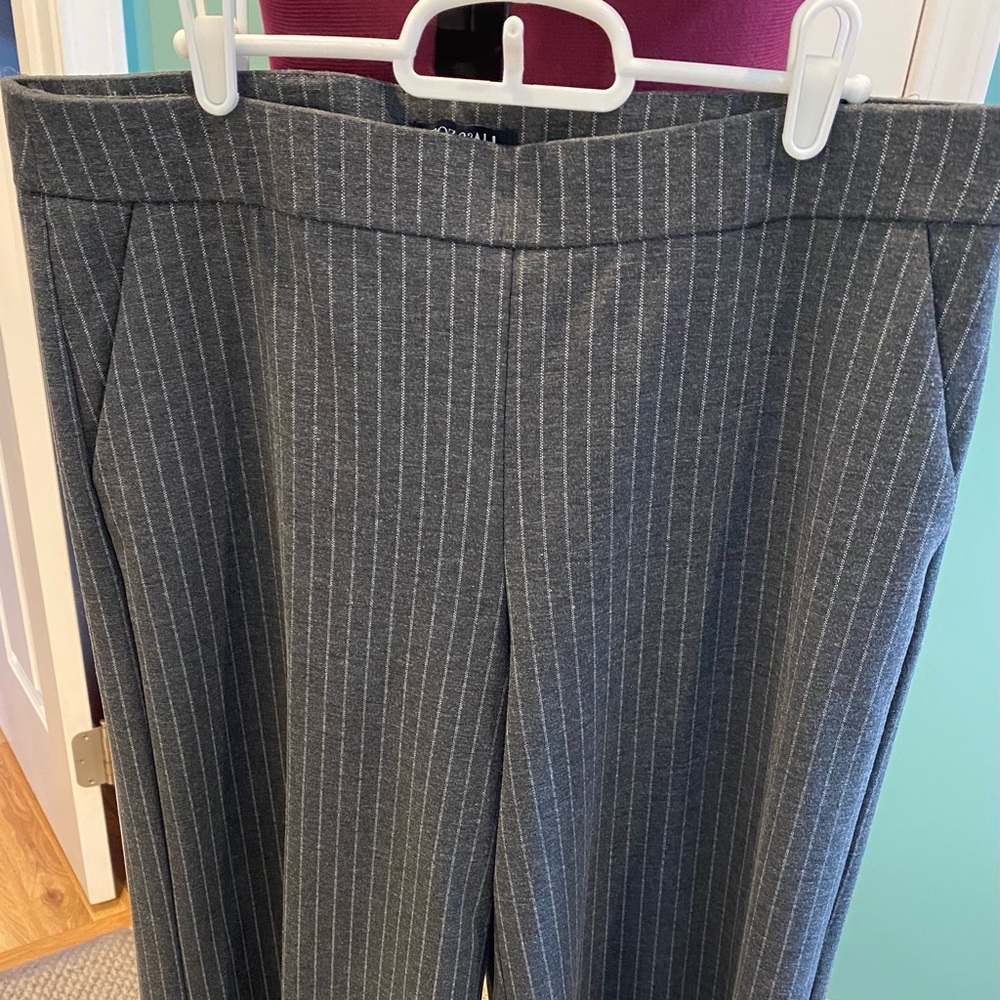 Wide-leg Capri pant